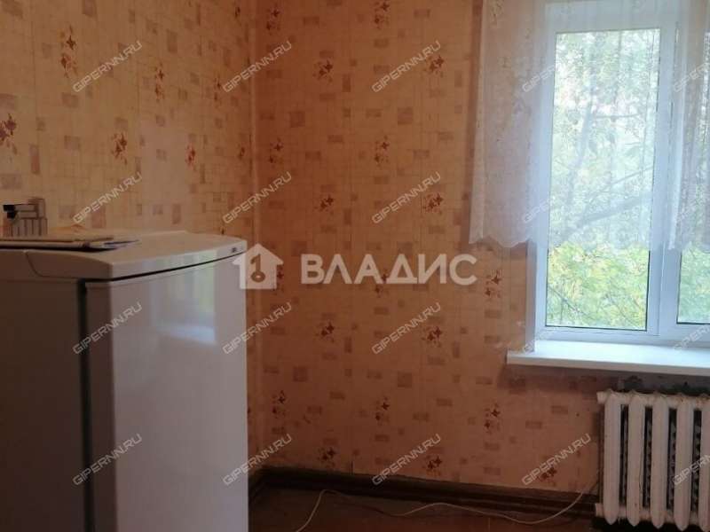 трёхкомнатная квартира на Стрелковой улице дом 65