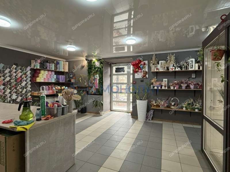 помещение под офис, торговую площадь на Совнаркомовской улице