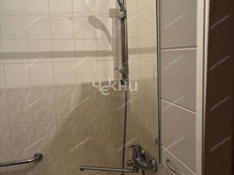 двухкомнатная квартира на улице Генерала Зимина дом 20