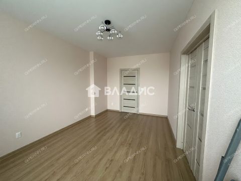 3-komnatnaya-ul-kompozitora-kasyanova-d-11 фото