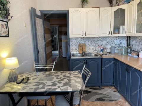 3-komnatnaya-ul-maksima-gorkogo-d-148 фото