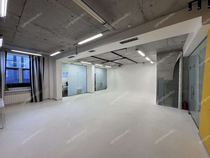 помещение под торговую площадь на Студеная ул., д.68а